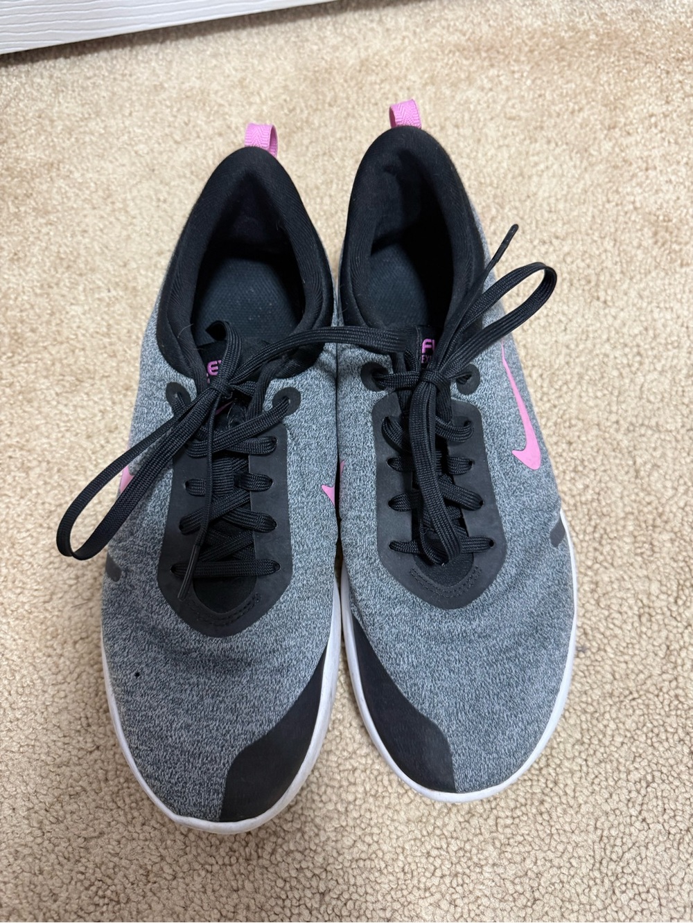 Nike Women’s Gray and Pink Training Sneakers